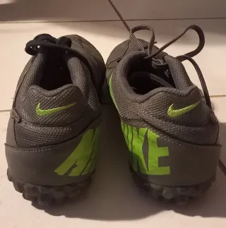 Scarpini calcio Nike grigio/verde