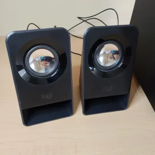 Logitech Z213 Sistema de Altavoces Compactos