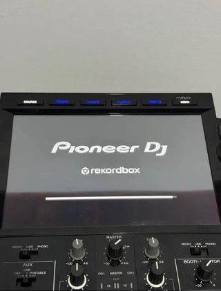 Pioneer DJ XDJ-RX3 Mesa DJ