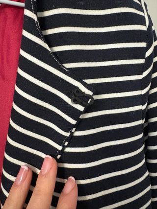 Blazer a rayas con flecos