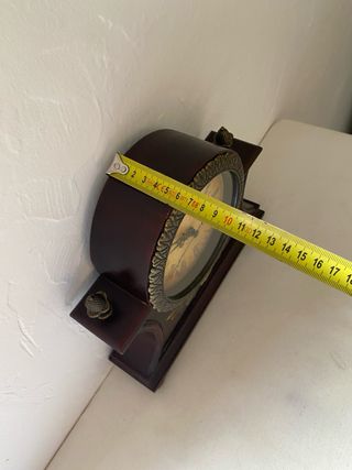 Reloj de sobremesa decorativo