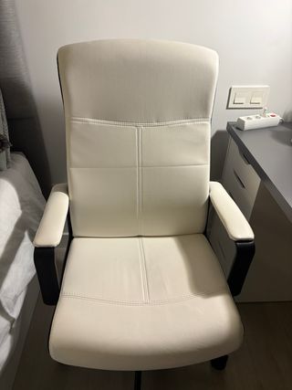 Silla de escritorio piel blanca