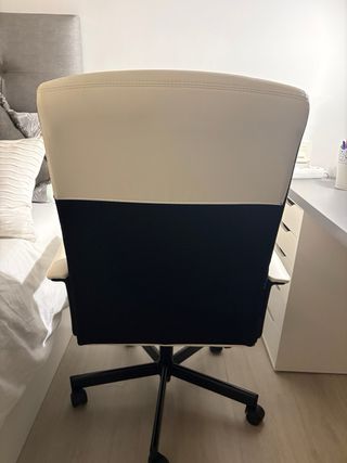 Silla de escritorio piel blanca
