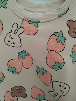 Vestido HyM niña fresas y conejos 6-8 años