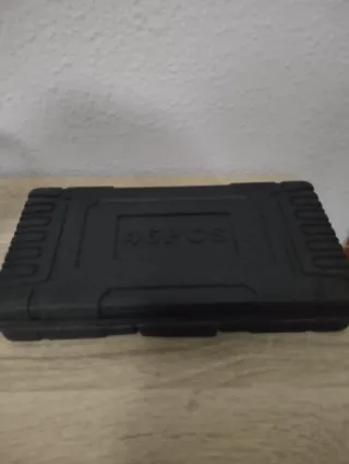 Lote: Caja Herramientas 46 piezas y Reloj Digital