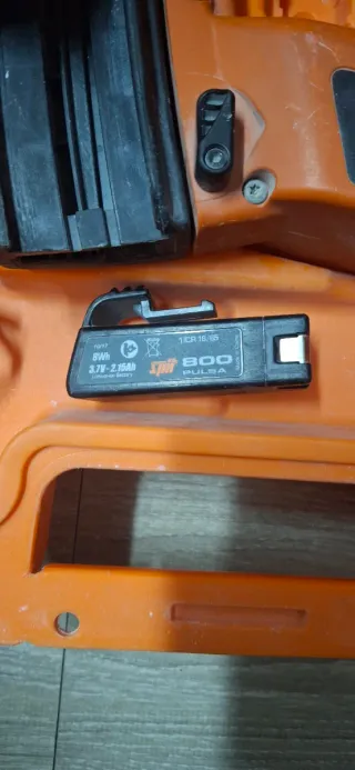 Pistola Clavos Spit P800