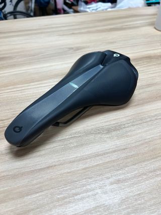 Sillín Prologo Scratch EVA 140 Tirox Negro