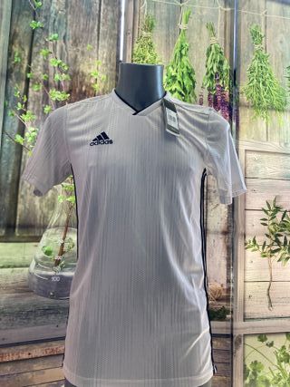 Camiseta Adidas Blanca Deportiva