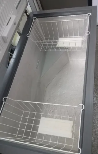 Congelador Zanussi Super grande por 230€!