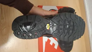 Nike Air Max Plus Negras
