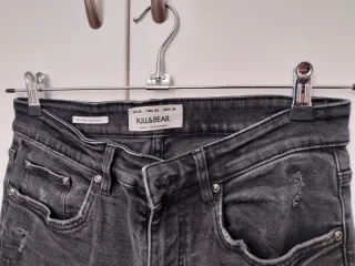 Tejanos negros Pull&Bear rotos