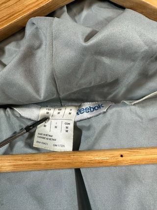 Chaqueta acolchada Reebok verde talla M