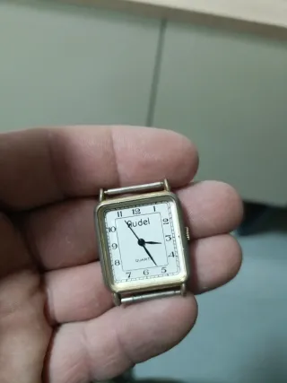 Reloj Audel Cuarzo Dorado y Blanco