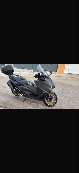 YAMAHA TMAX 560 TECH MAX. Año 2020