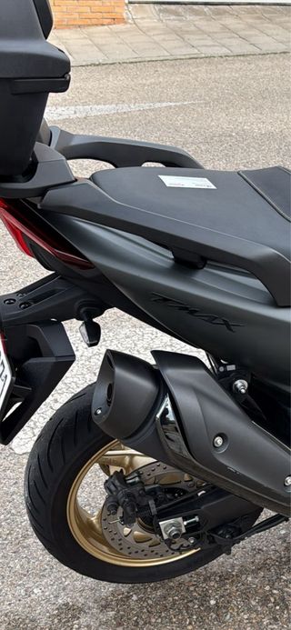 YAMAHA TMAX 560 TECH MAX. Año 2020