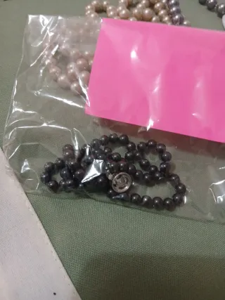 Collares Majorica Beige y Negro