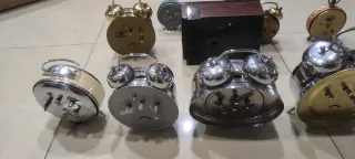 Lote despertadores cuerda