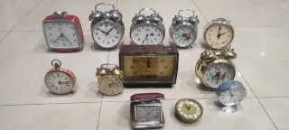 Lote despertadores cuerda