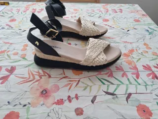 Sandalias Gioseppo Mehana Beige/Negro