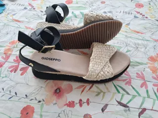 Sandalias Gioseppo Mehana Beige/Negro