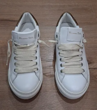 Zapatillas Massimo Dutti Piel Blancas.