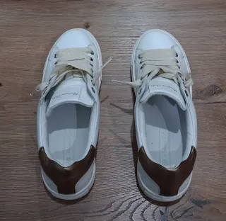 Zapatillas Massimo Dutti Piel Blancas.