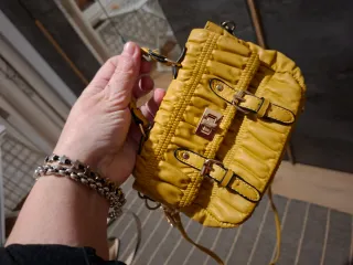 Borsa porta cellulare senape nuova