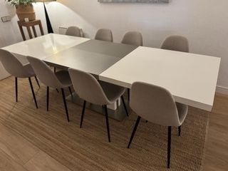 Mesa de comedor blanca BoConcept