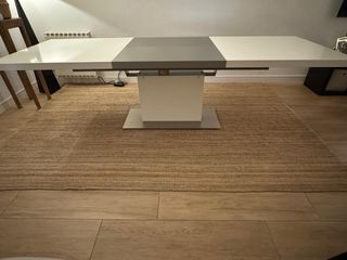 Mesa de comedor blanca BoConcept