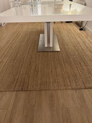 Mesa de comedor blanca BoConcept