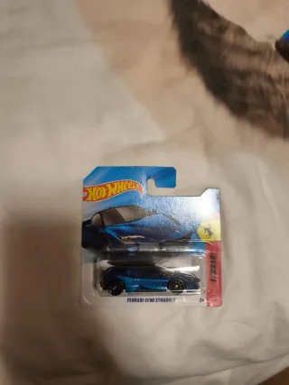 Hot Wheels Ferrari SF90 Stradale Azul