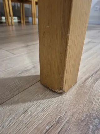 Mesa comedor madera con 4 sillas Ikea extensible