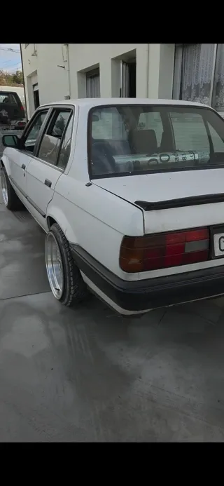 BMW e30 324TD