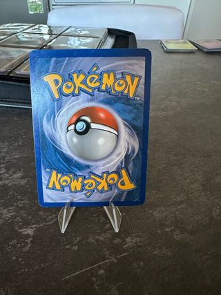 Carta Pokémon Sewaddle Básico PV50 holo reverse