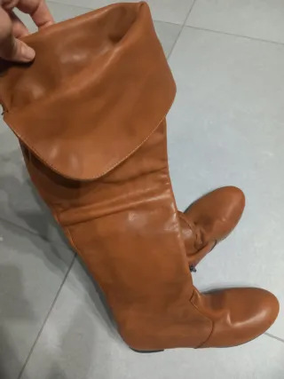 Stivali alti marrone