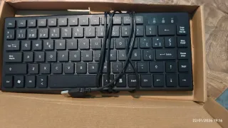 Teclado compacto negro