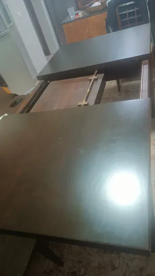 Mesa de comedor extensible de madera