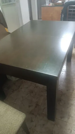 Mesa de comedor extensible de madera