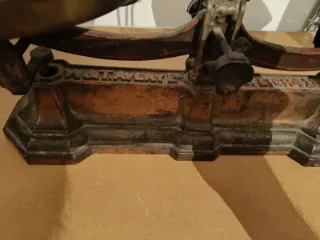 Báscula antigua de pesaje