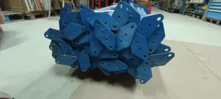 Tubos con Pletinas Azules