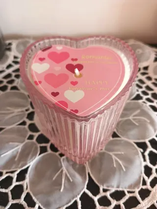 Candela profumata a forma di cuore