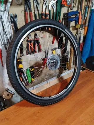 Rueda Alexrims 26x2.0.PERFECTO ESTADO.