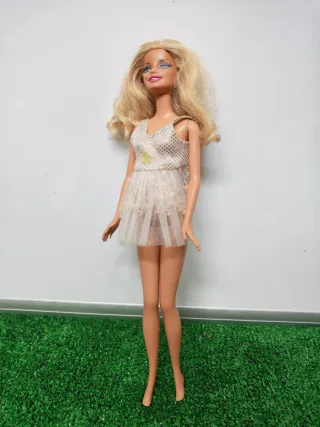 Barbie con abito brillante