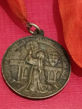 Antiguas medallas latín castellano S.Corazón