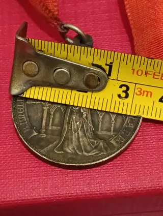 Antiguas medallas latín castellano S.Corazón