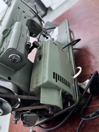 Máquina de coser Refrey Transforma