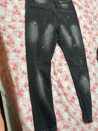 Vaqueros Dsquared2 Negros Rotos