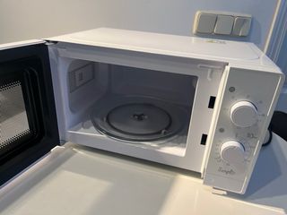 Microondas Simply 700W con Grill