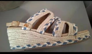 Sandalias Mariamare Beige y Azul