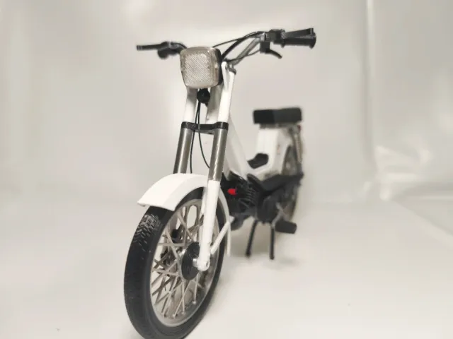 Maqueta Derbi Variant Mundial 1982 1:10